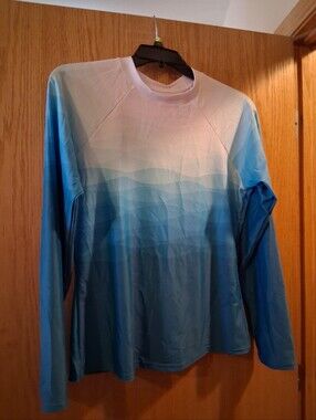 swim shirt, long sleeve Top upf 50+, XL Nautical Waves.  Thumb Holes, Attraco